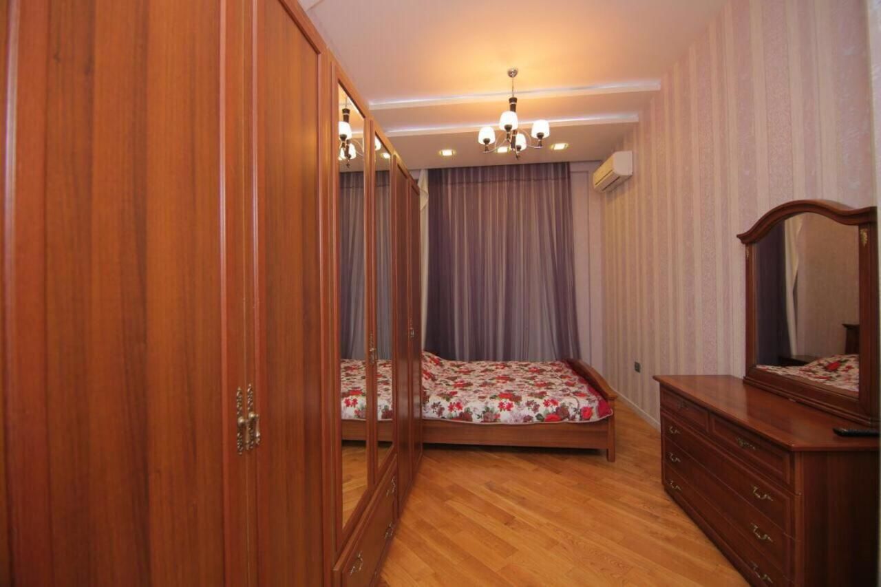 Апартаменты UZEIR GADGIBEKOVA 25 Street BULVAR Баку-17